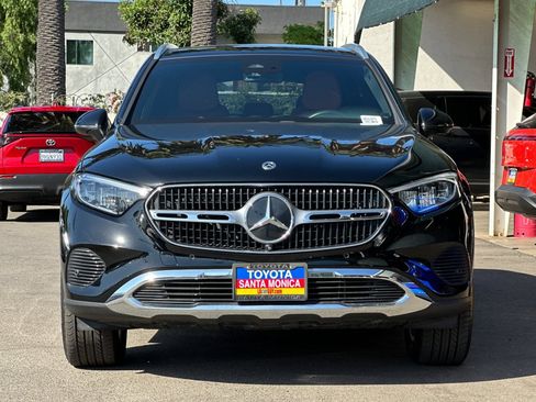 Used 2023 Mercedes-Benz GLC 300 4MATIC image 9