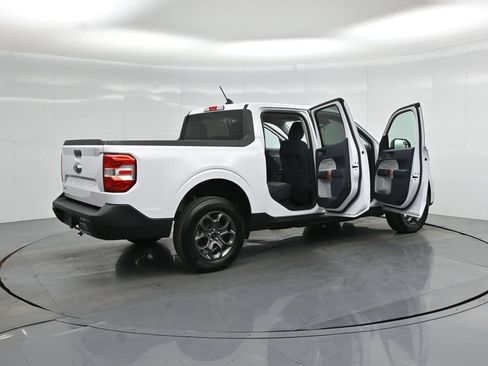 Used 2023 Ford Maverick XLT FWD image 5