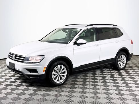 Used 2019 Volkswagen Tiguan SE w/ 3rd Row Seat Package AWD/4WD image 4