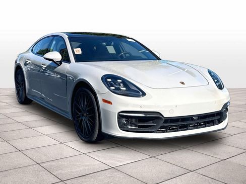 Used 2023 Porsche Panamera Platinum Edition RWD image 3