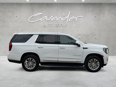Used 2021 GMC Yukon SLT w/ Rear Media and Nav Package image 17