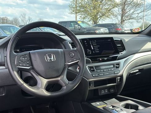 Used 2024 Honda Passport EX-L image 13