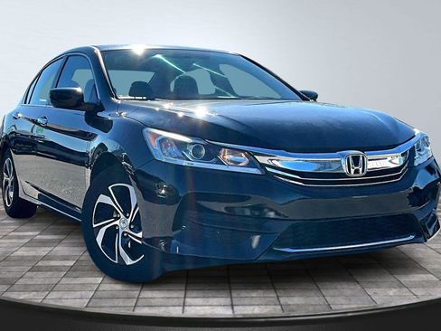 Used 2016 Honda Accord LX image 3