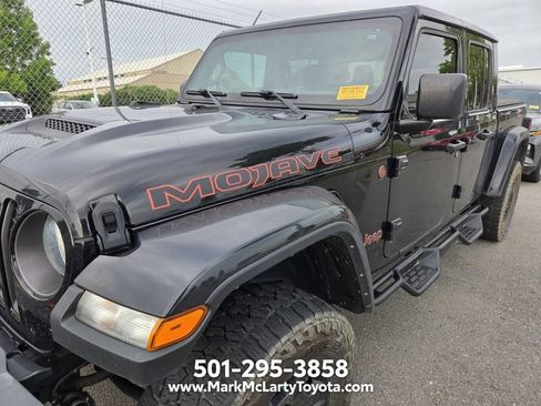 Used 2023 Jeep Gladiator Mojave w/ Trailer Tow Package AWD/4WD image 5