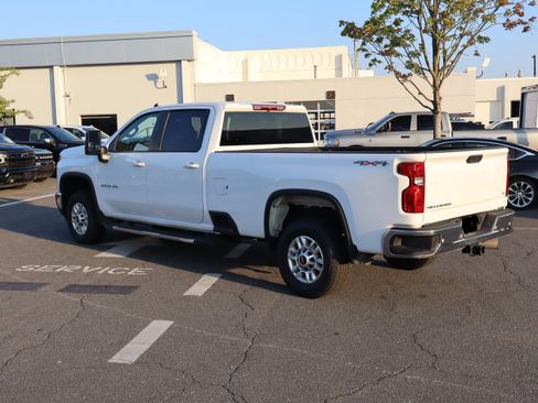 Used 2025 Chevrolet Silverado 2500 LT w/ Safety Package AWD/4WD image 8