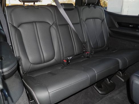 Used 2022 Jeep Grand Wagoneer Series II image 21