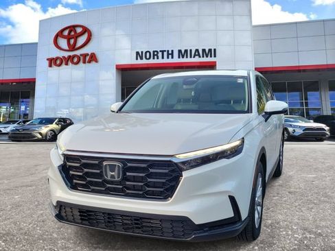 Used 2025 Honda CR-V EX image 2