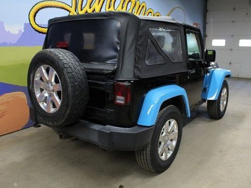 Used 2015 Jeep Wrangler Sport image 4