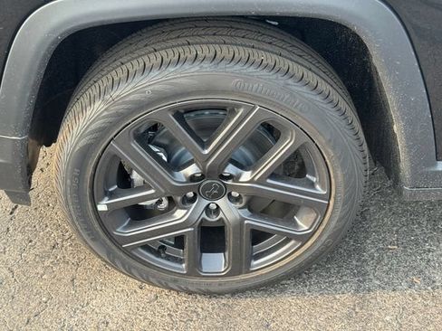 New 2026 Jeep Compass Limited AWD/4WD image 10