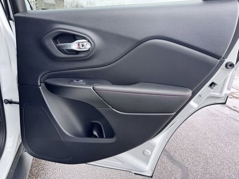 Used 2022 Jeep Cherokee Trailhawk w/ Sound & Nav Group image 27