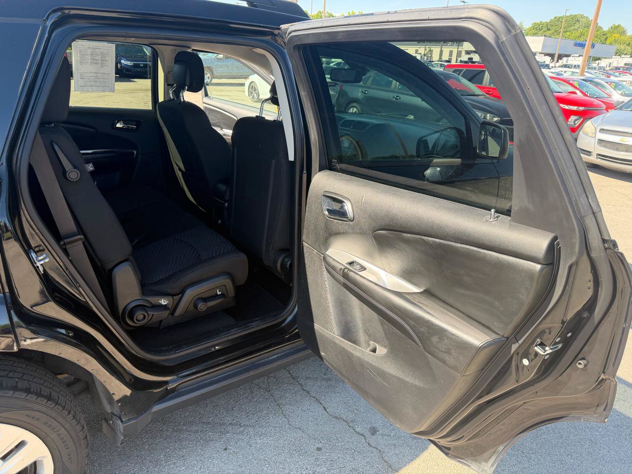 Used 2019 Dodge Journey SE FWD image 10