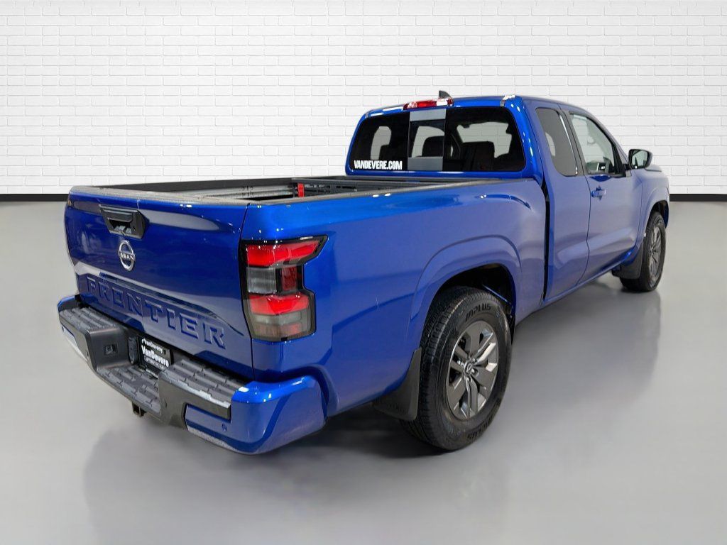 Used 2025 Nissan Frontier SV w/ SV Convenience Package RWD image 9