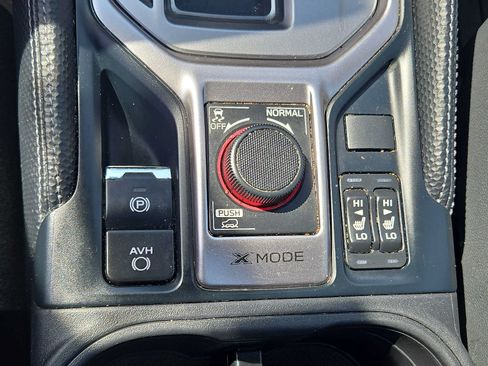 Used 2024 Subaru Forester Premium AWD/4WD image 26
