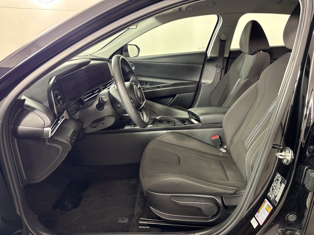 Used 2024 Hyundai Elantra SEL FWD image 26