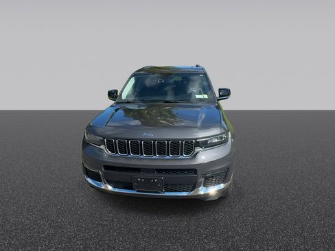 Used 2022 Jeep Grand Cherokee L Limited AWD/4WD image 4