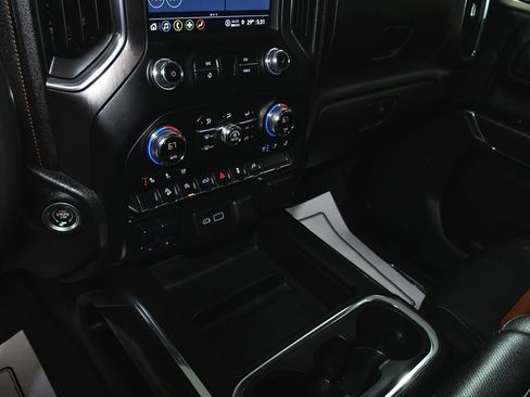 Used 2022 GMC Sierra 1500 AT4 image 34