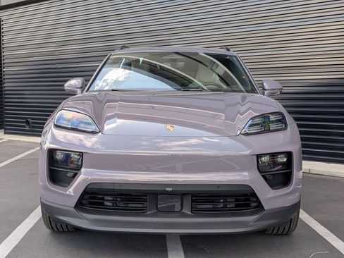 New 2026 Porsche Macan Electric RWD image 6