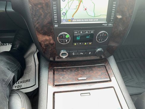 Used 2013 GMC Yukon Denali image 58