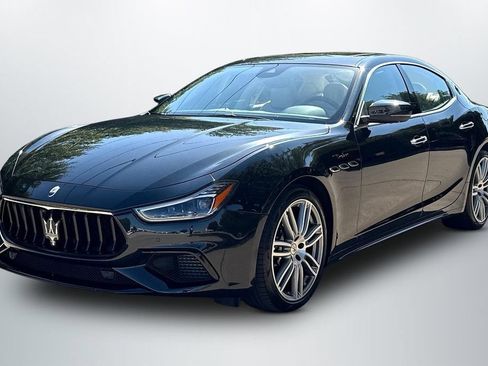 Used 2022 Maserati Ghibli Modena Q4 AWD/4WD image 3