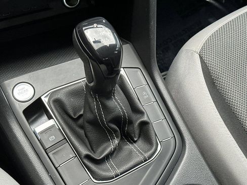 Used 2022 Volkswagen Taos S image 20