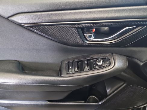 Certified 2025 Subaru Outback Premium image 8