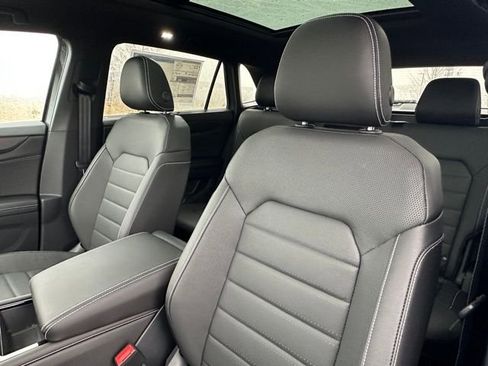New 2026 Volkswagen Atlas Cross Sport SEL R-Line AWD/4WD image 27
