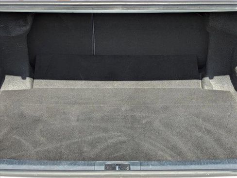 Used 2023 Toyota Camry SE image 6