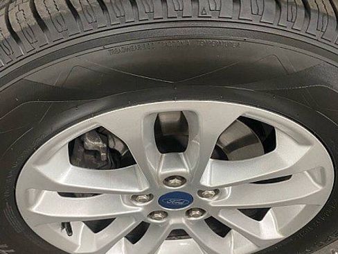 Used 2022 Ford Escape SE image 28