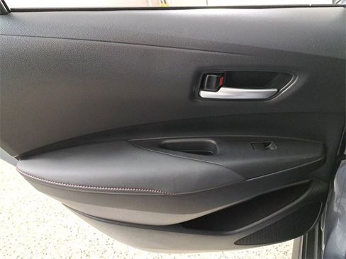 Used 2023 Toyota Corolla SE image 14