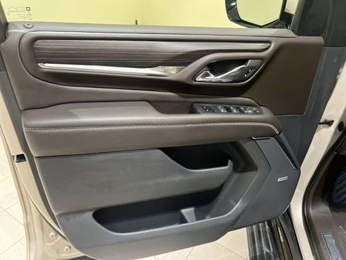 Used 2021 GMC Yukon XL Denali w/ Denali Premium Package RWD image 22