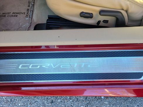 Used 2007 Chevrolet Corvette Convertible w/ Preferred Equipment Group image 14