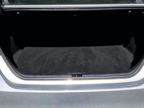 Used 2021 Toyota Camry LE image 24