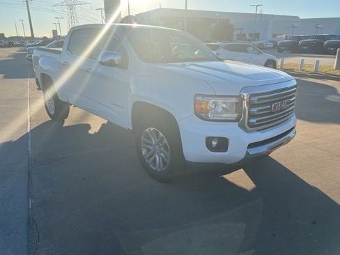 Used 2016 GMC Canyon SLT w/ Driver Alert Package image 2