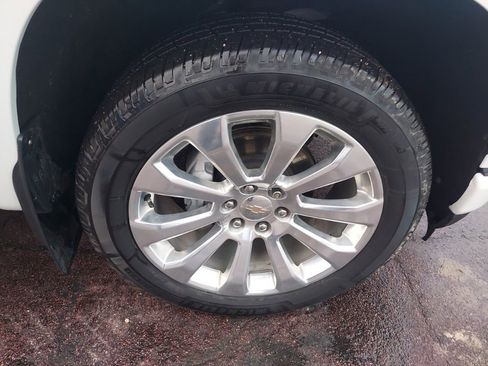 Certified 2021 Chevrolet Silverado 1500 High Country w/ Technology Package image 28