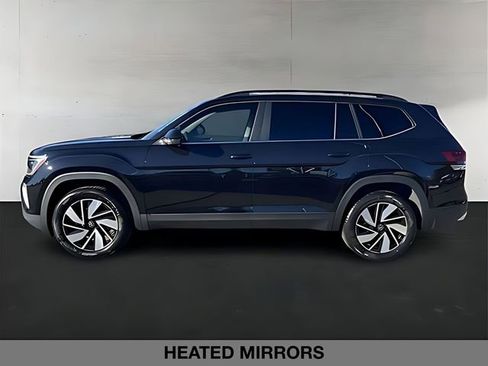 Used 2025 Volkswagen Atlas SE image 6
