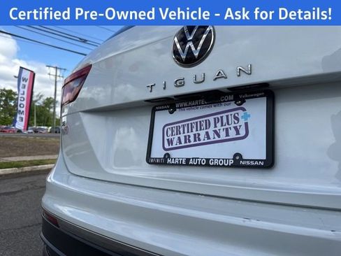 Certified 2023 Volkswagen Tiguan SE w/ Panoramic Sunroof Package AWD/4WD image 10