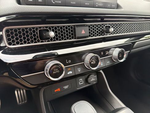 Certified 2024 Honda Civic Sport image 30