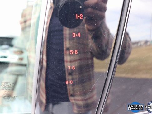 Used 2023 Ford Escape Platinum image 27