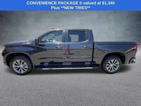 Used 2024 Chevrolet Silverado 1500 RST AWD/4WD image 5