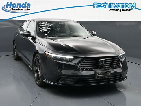 Used 2023 Honda Accord Sport image 1