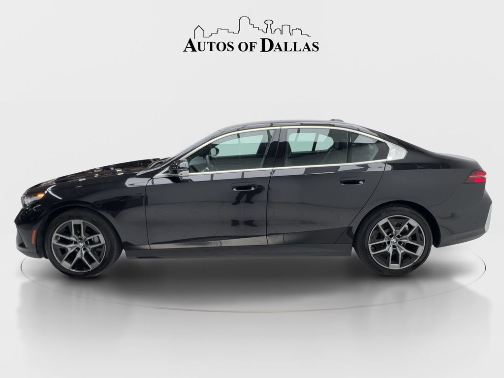 Used 2026 BMW 530i RWD image 5