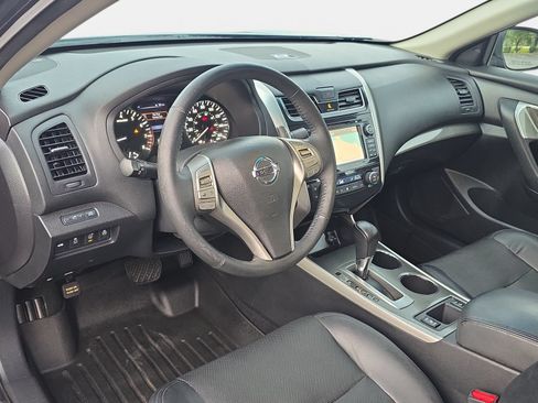 Used 2015 Nissan Altima 3.5 SL FWD image 15