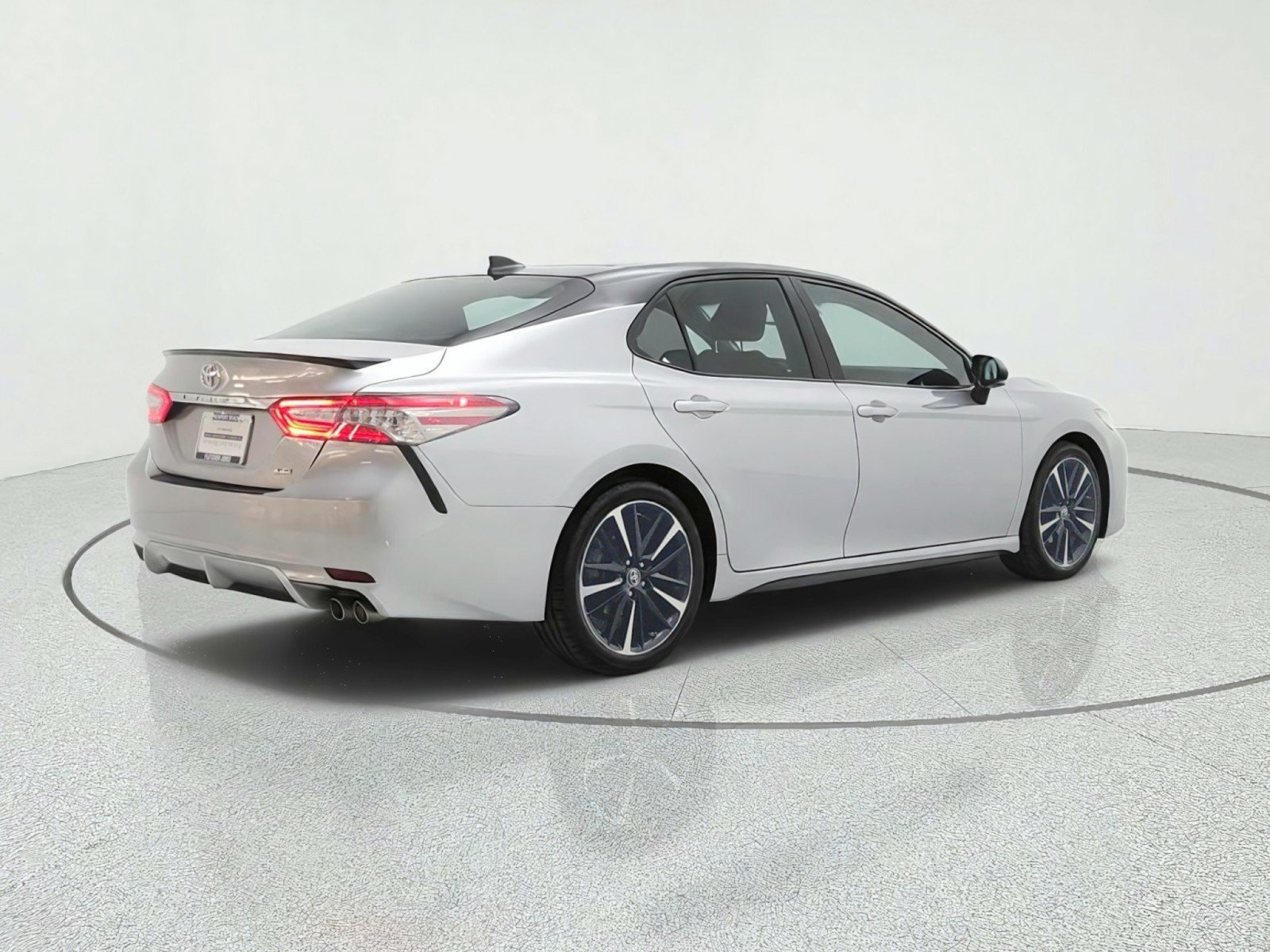Used 2019 Toyota Camry XSE w/ Driver Assist Package FWD image 5