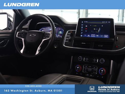 Used 2023 Chevrolet Tahoe Z71 w/ Z71 Off-Road Package AWD/4WD image 4