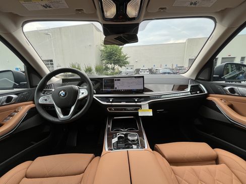 Certified 2026 BMW X7 xDrive40i image 18