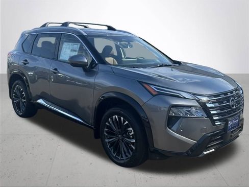 New 2026 Nissan Rogue Platinum w/ Platinum Premium Package AWD/4WD image 5
