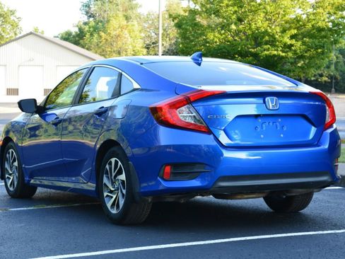 Used 2017 Honda Civic EX image 7