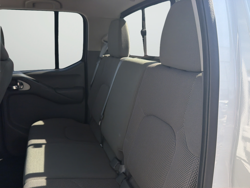 Used 2021 Nissan Frontier SV w/ Midnight Edition Floor Mats AWD/4WD image 27