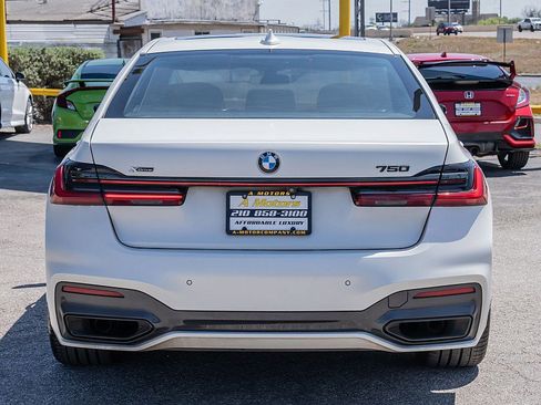 Used 2020 BMW 750i xDrive w/ Executive Package image 6