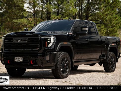 Used 2024 GMC Sierra 2500 AT4 w/ AT4 Premium Plus Package AWD/4WD image 8